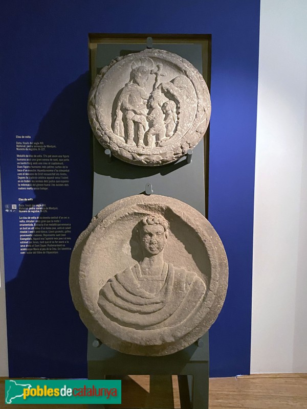 L'Hospitalet de Llobregat - Museu d'Història. Claus de volta del segle XVI (Foto: Albert Esteves, 2021) L'Hospitalet de Llobregat - Museu d'Història. Claus de volta del segle XVI