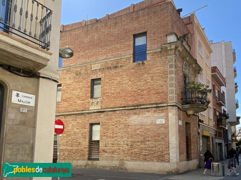 L'Hospitalet de Llobregat - Casa Joaquim Piera (Foto: Albert Esteves, 2021) L'Hospitalet de Llobregat - Casa Joaquim Piera