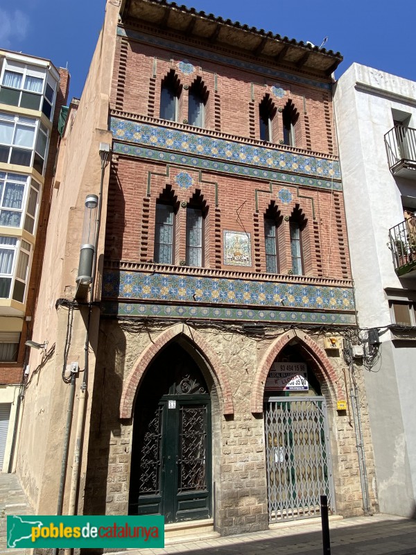 L'Hospitalet de Llobregat - Casa Macari Golferichs (Foto: Albert Esteves, 2021) L'Hospitalet de Llobregat - Casa Macari Golferichs