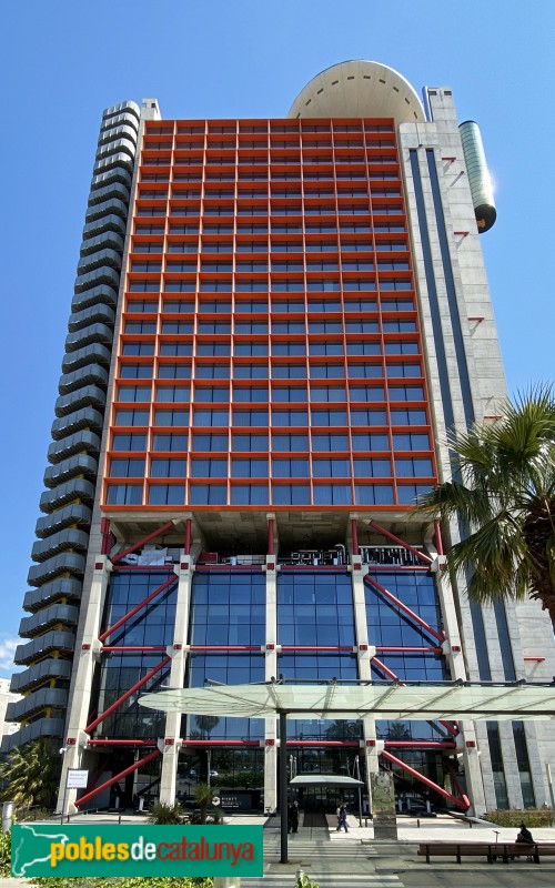 L'Hospitalet de Llobregat - Hotel Hesperia Tower (Foto: Albert Esteves, 2021) L'Hospitalet de Llobregat - Hotel Hesperia Tower