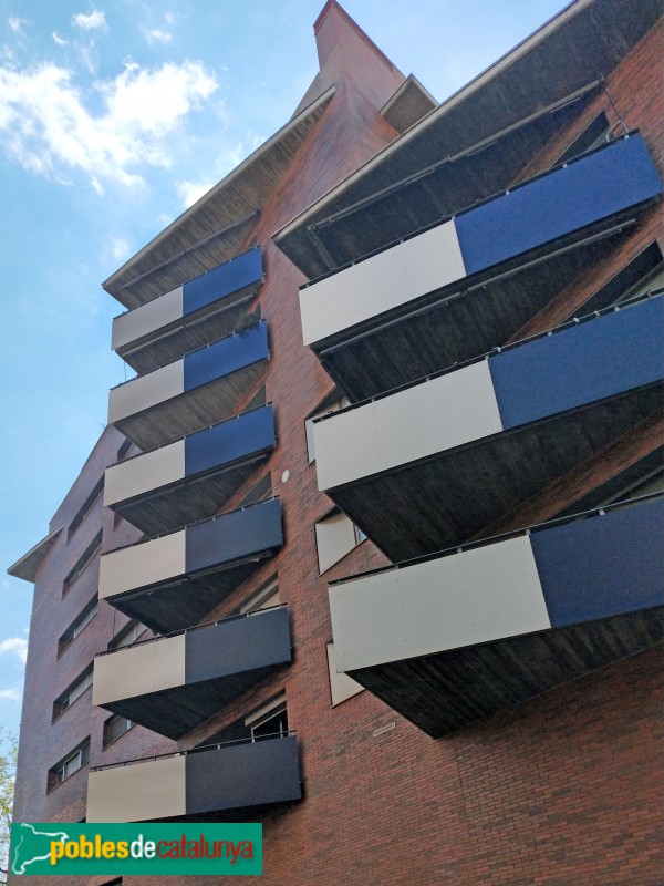 L'Hospitalet de Llobregat - Habitatges Tecla Sala (Foto: Anna Corcoll, 2021) L'Hospitalet de Llobregat - Habitatges Tecla Sala