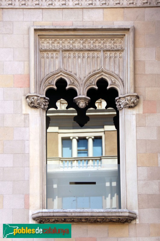 Barcelona - Casa Bosch Alsina (Plaça Catalunya, 8)