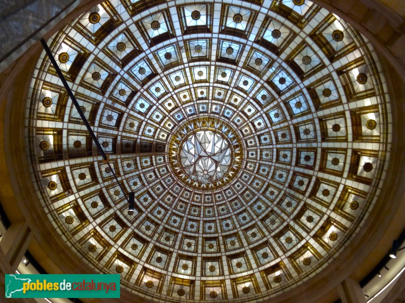 Barcelona - Plaça Catalunya, 5-6 (Foto: Anna Corcoll, 2016) Barcelona - Plaça Catalunya, 5-6