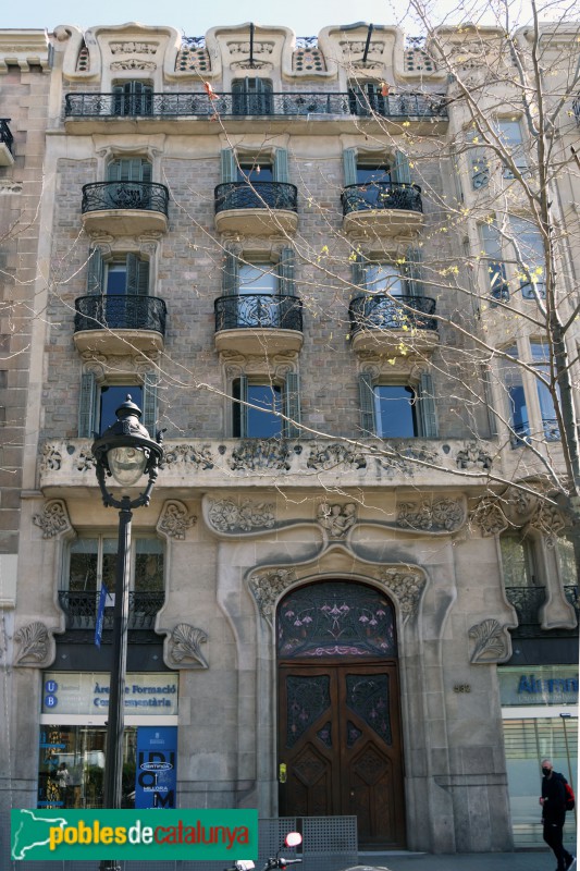 Barcelona - Casa Granell Manresa (Gran Via, 582) (Foto: Albert Esteves, 2021) Barcelona - Casa Granell Manresa (Gran Via, 582)