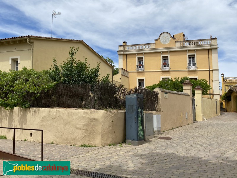 Begues - Raval de Sant Martí. Cal Cadet (Foto: Albert Esteves, 2021) Begues - Raval de Sant Martí. Cal Cadet