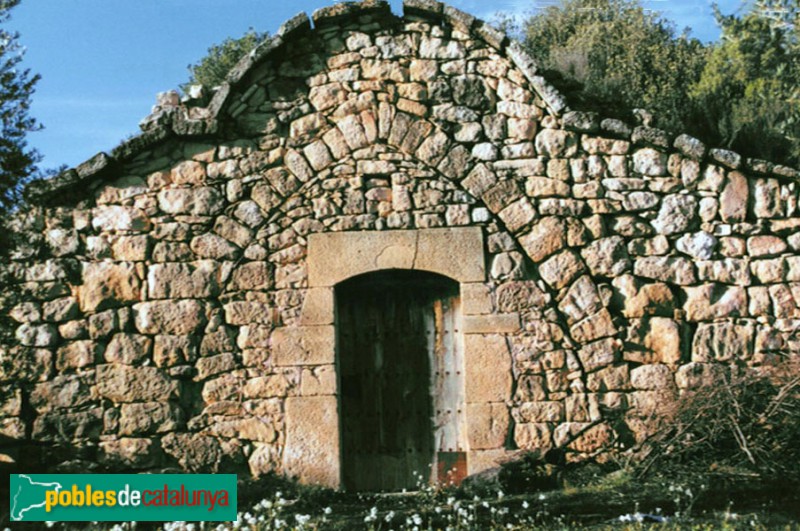 La Pobla de Cérvoles - Cabana de pedra seca (Foto: Josep Galofré -calaix.gencat.cat-, 1997) La Pobla de Cérvoles - Cabana de pedra seca