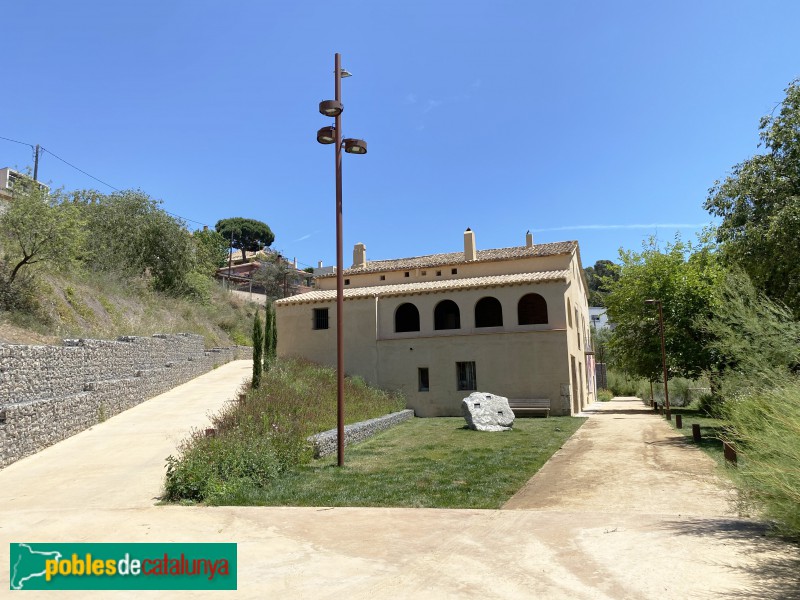 Sant Just Desvern - Can Freixes (Foto: Albert Esteves, 2021) Sant Just Desvern - Can Freixes