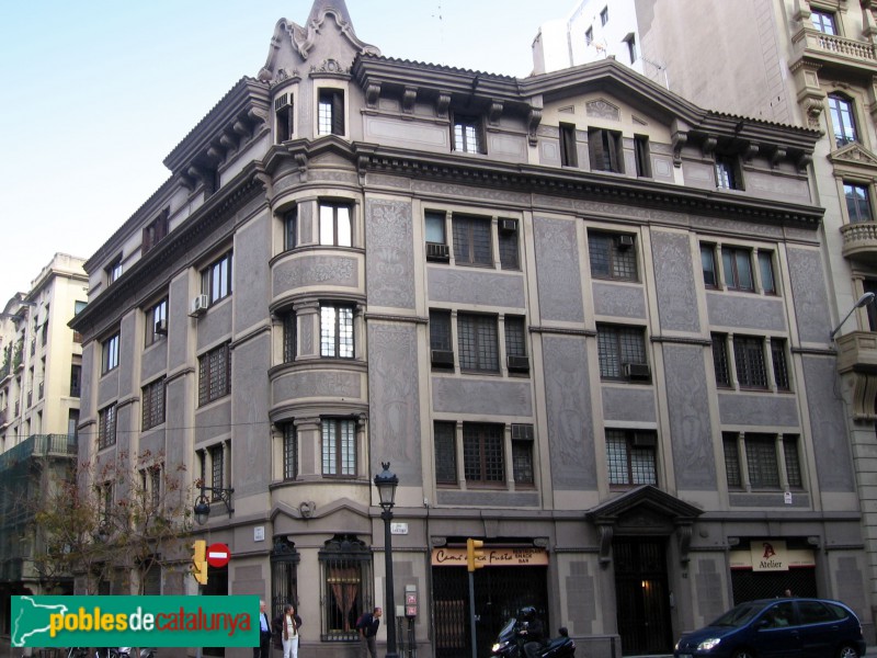 Barcelona - Via Laietana, 12 (Foto: Albert Esteves, 2006) Barcelona - Via Laietana, 12