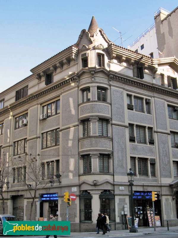 Barcelona - Via Laietana, 12 (Foto: Albert Esteves, 2008) Barcelona - Via Laietana, 12