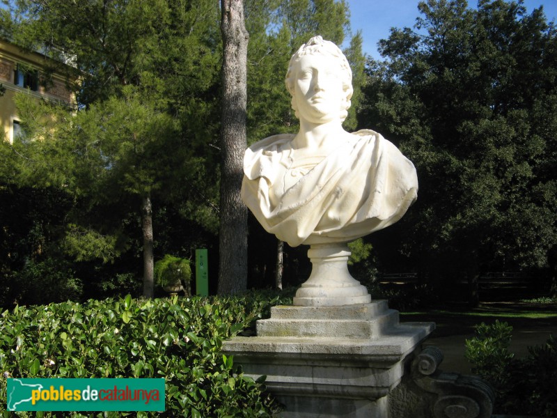 Barcelona - Jardins del Palau de Pedralbes, bust de marbre (Foto: Albert Esteves, 2010) Barcelona - Jardins del Palau de Pedralbes, bust de marbre