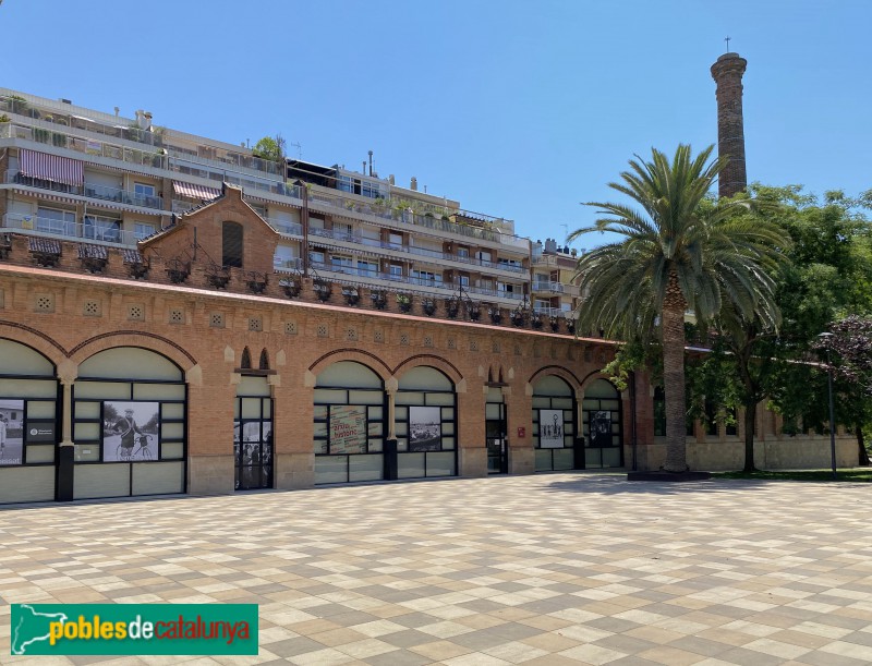 Barcelona - Pavelló Xaloc i Arxiu Històric (Foto: Albert Esteves, 2021) Barcelona - Pavelló Xaloc i Arxiu Històric