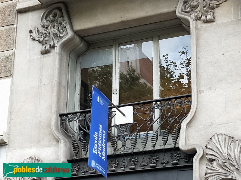 Barcelona - Casa Granell Manresa (Gran Via, 582) (Foto: Anna Corcoll, 2021) Barcelona - Casa Granell Manresa (Gran Via, 582)