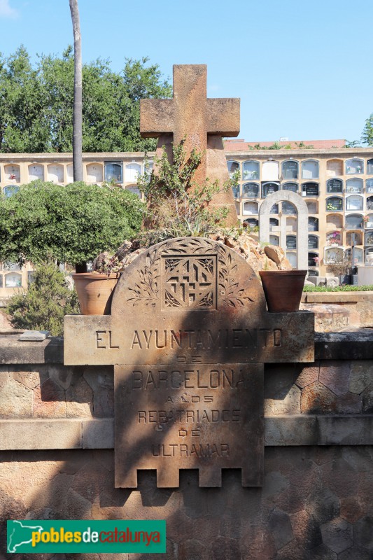 Barcelona - Cementiri de les Corts. Panteó dels repatriats d'ultramar (Foto: Albert Esteves, 2021) Barcelona - Cementiri de les Corts. Panteó dels repatriats d'ultramar