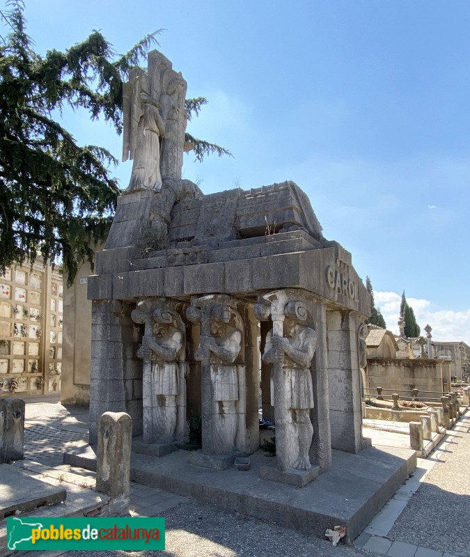 Sabadell - Cementiri. Panteó Joan Carol (Foto: Albert Esteves, 2021) Sabadell - Cementiri. Panteó Joan Carol
