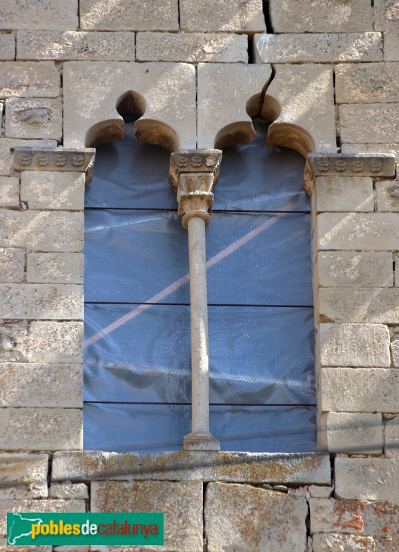 La Floresta - Torre del castell (Foto: Albert Esteves, 2021) La Floresta - Torre del castell