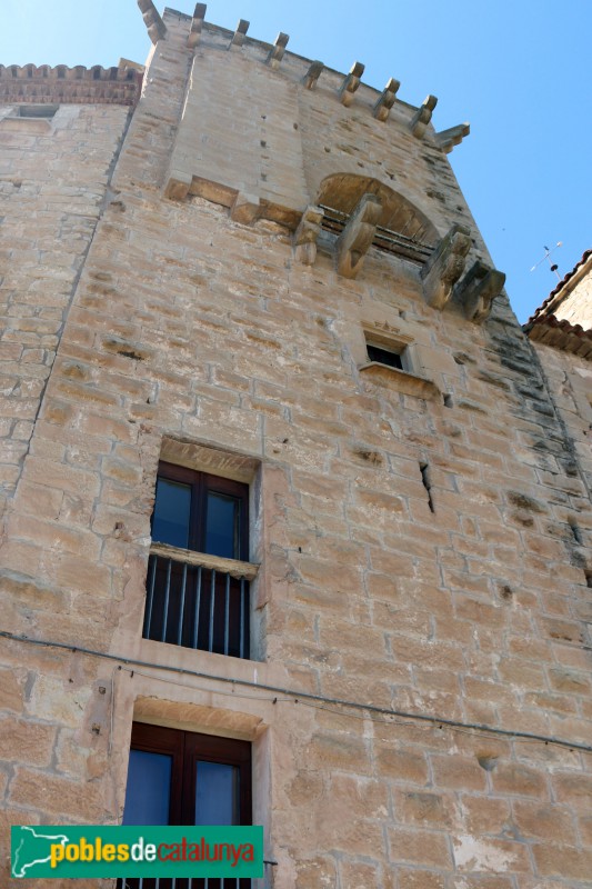 La Floresta - Torre del castell (Foto: Albert Esteves, 2021) La Floresta - Torre del castell