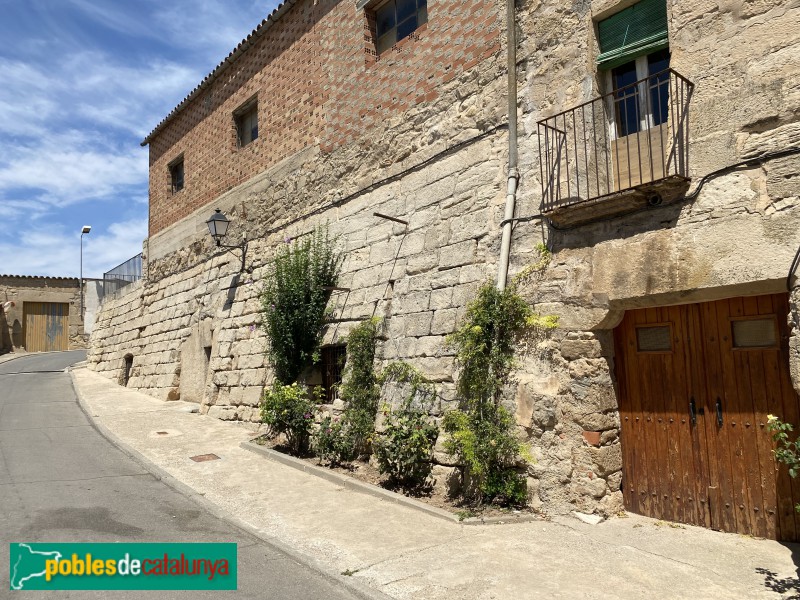 Arbeca - Muralla del castell (Foto: Albert Esteves, 2021) Arbeca - Muralla del castell