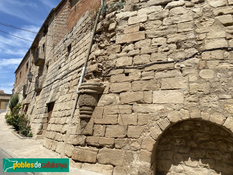 Arbeca - Muralla del castell (Foto: Albert Esteves, 2021) Arbeca - Muralla del castell