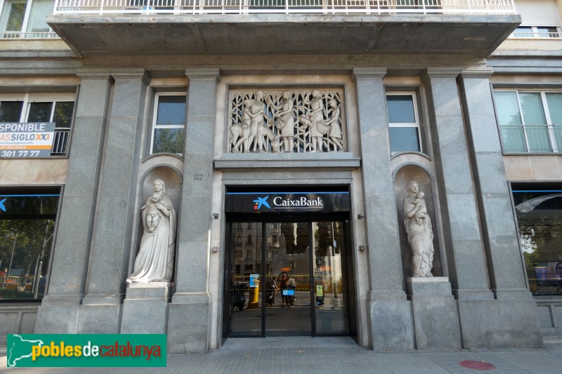 Barcelona - Passeig de Sant Joan, 102. Conjunt escultòric (Foto: Valentí Pons, 2021) Barcelona - Passeig de Sant Joan, 102. Conjunt escultòric