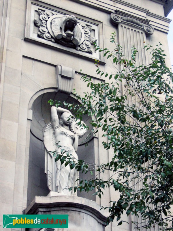 Barcelona - Edifici del Banc d'Espanya (després Caixa Catalunya) (Foto: Albert Esteves, 2006) Barcelona - Edifici del Banc d'Espanya (després Caixa Catalunya)