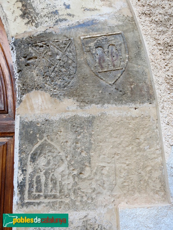 Tortosa - Monestir de Santa Clara. Detall de la porta (Foto: Enric, 2014) Tortosa - Monestir de Santa Clara. Detall de la porta