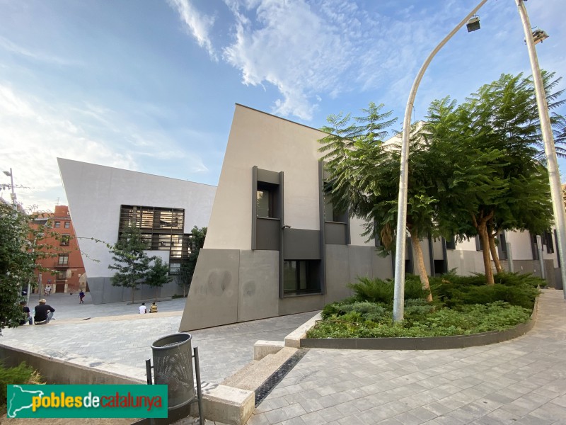 Tortosa - Seu dels Serveis Territorials de la Generalitat (Foto: Albert Esteves, 2021) Tortosa - Seu dels Serveis Territorials de la Generalitat