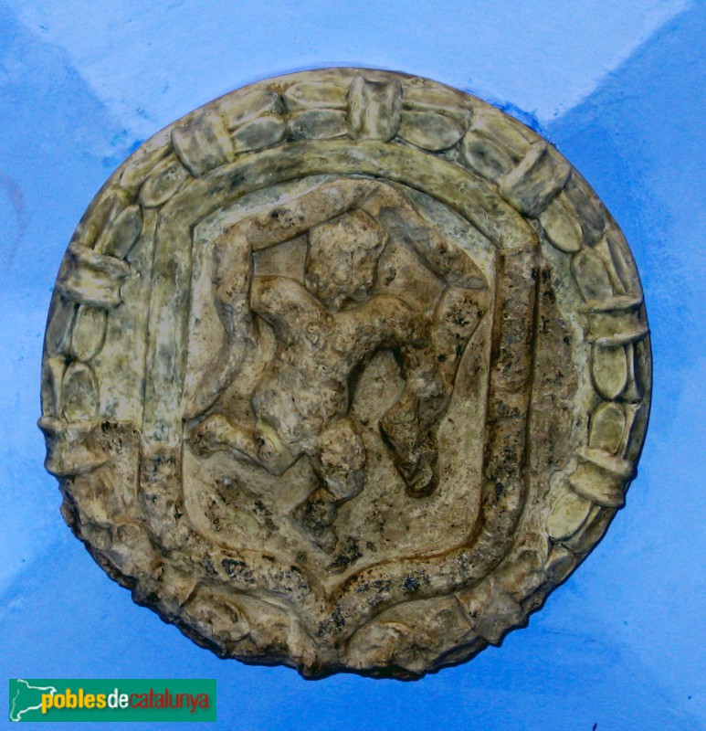 El Vendrell - Portal del Pardo. Clau de volta amb l'escut dels Nin