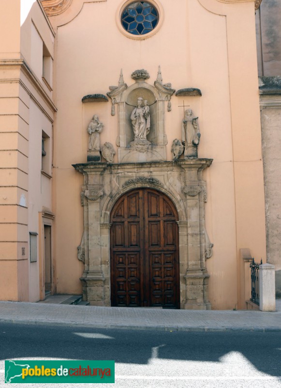 Tortosa - Església del Roser. Portada barroca (Foto: Albert Esteves, 2021) Tortosa - Església del Roser. Portada barroca