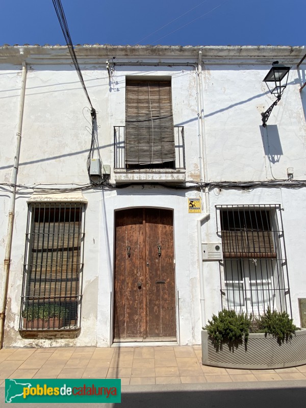 Vilassar de Mar - Carrer Sant Ignasi (Foto: Albert Esteves, 2021) Vilassar de Mar - Carrer Sant Ignasi