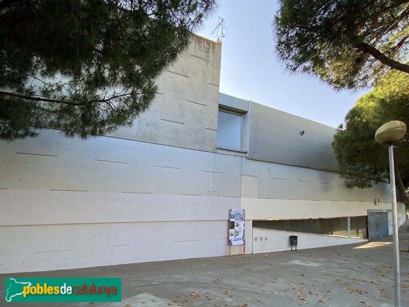 Vilassar de Mar - Escola Vaixell Burriac i Institut Vilatzara (Foto: Albert Esteves, 2021) Vilassar de Mar - Escola Vaixell Burriac i Institut Vilatzara