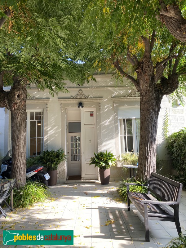 Vilassar de Mar - Cases Lladó (Foto: Albert Esteves, 2021) Vilassar de Mar - Cases Lladó