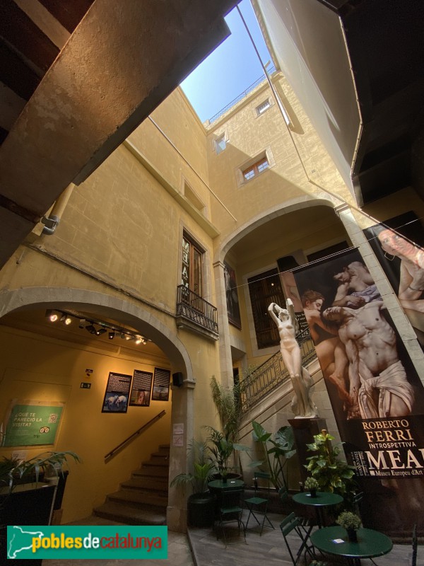 Barcelona - Casa Gomis. Barra de Ferro, 5 (Foto: Albert Esteves, 2021) Barcelona - Casa Gomis. Barra de Ferro, 5