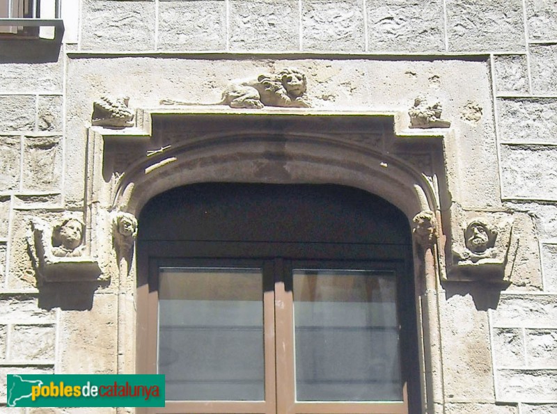 Barcelona - Carrer Vigatans, 4 (Foto: Anna Corcoll, 2014) Barcelona - Carrer Vigatans, 4