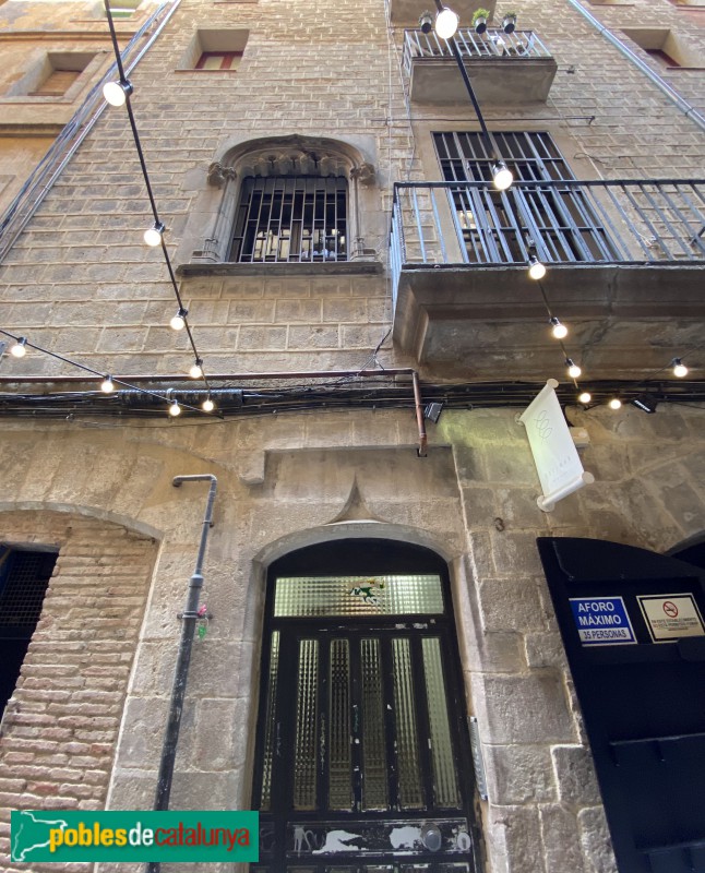 Barcelona - Casa de Sant Antoni dels Sombrerers (Foto: Albert Esteves, 2020) Barcelona - Casa de Sant Antoni dels Sombrerers