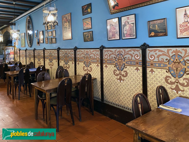 Barcelona - Bar Petra (Sombrerers, 13) (Foto: Albert Esteves, 2020) Barcelona - Bar Petra (Sombrerers, 13)