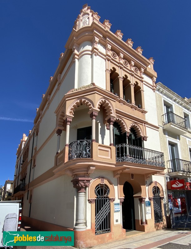 El Masnou - Casa Sensat Pagès (Foto: Albert Esteves, 2021) El Masnou - Casa Sensat Pagès