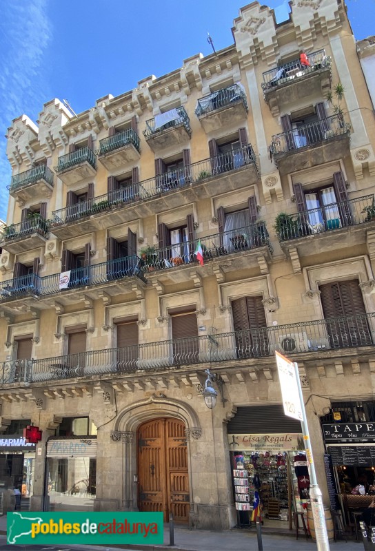 Barcelona - Carrer Princesa, 20 (Foto: Albert Esteves, 2021) Barcelona - Carrer Princesa, 20