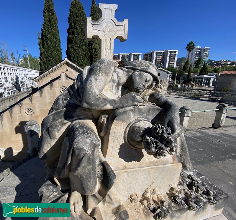 El Masnou - Cementiri. Panteó Sensat-Pagès (Foto: Albert Esteves, 2021) El Masnou - Cementiri. Panteó Sensat-Pagès