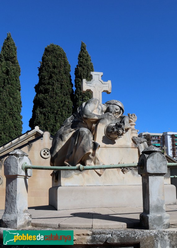 El Masnou - Cementiri. Panteó Sensat-Pagès (Foto: Albert Esteves, 2021) El Masnou - Cementiri. Panteó Sensat-Pagès