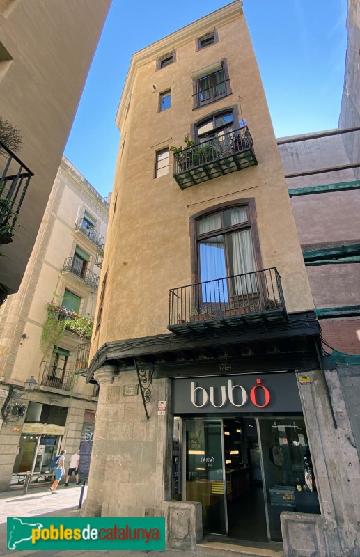 Barcelona - Carrer Caputxes, 1 (Foto: Albert Esteves, 2021) Barcelona - Carrer Caputxes, 1