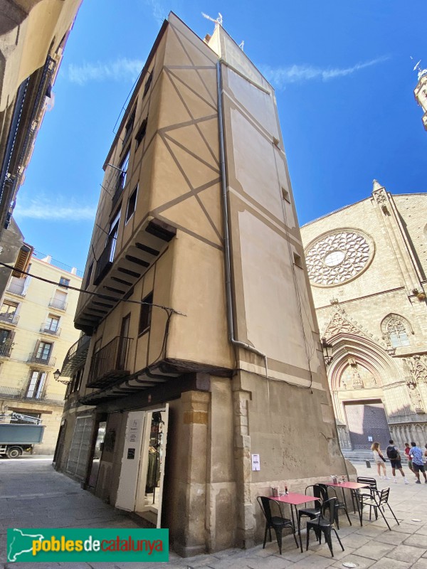 Barcelona - Carrer Caputxes, 3 (Foto: Albert Esteves, 2021) Barcelona - Carrer Caputxes, 3