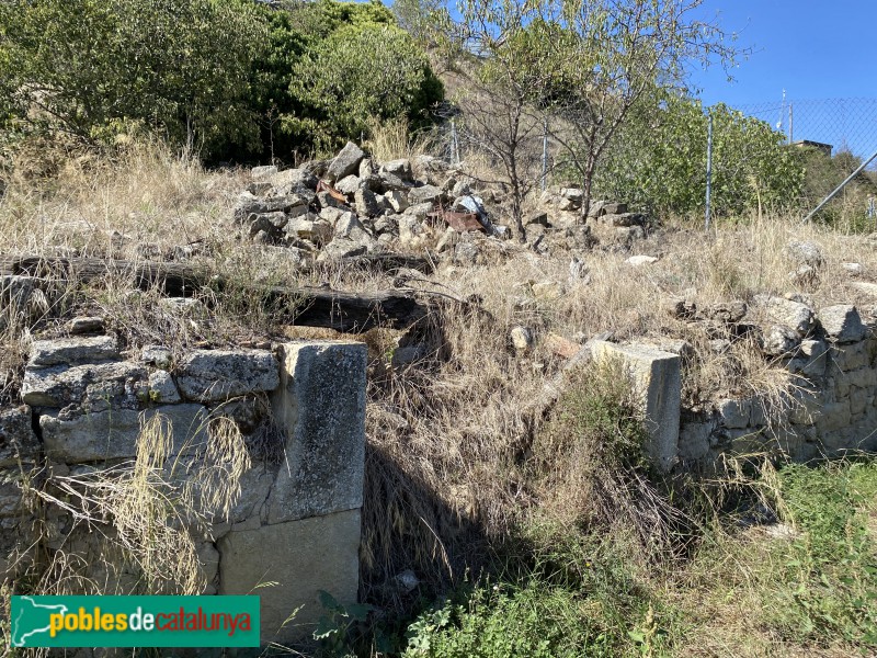 Fulleda - Ruïnes del castell (Foto: Albert Esteves, 2021) Fulleda - Ruïnes del castell