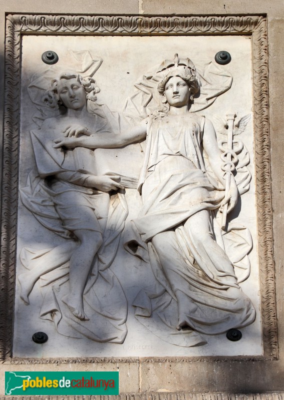 Barcelona - Monument a Antonio López. Relleu de Lluís Puiggener (Foto: Albert Esteves, 2021) Barcelona - Monument a Antonio López. Relleu de Lluís Puiggener