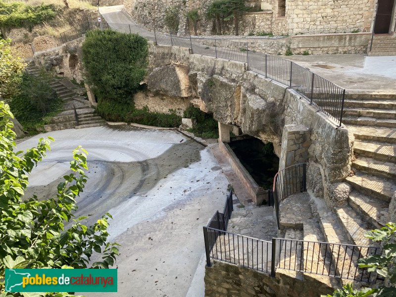 Vimbodí - Font i safareig del Gorg (Foto: Albert Esteves, 2021) Vimbodí - Font i safareig del Gorg