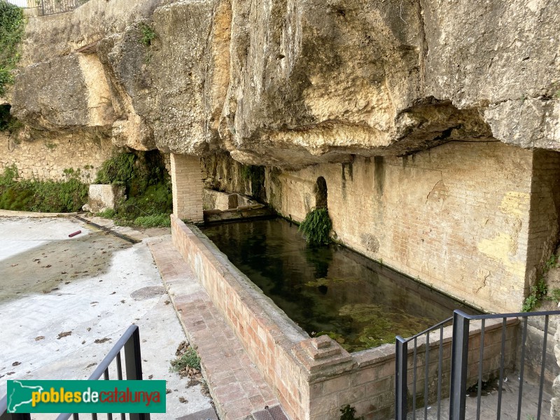 Vimbodí - Font i safareig del Gorg (Foto: Albert Esteves, 2021) Vimbodí - Font i safareig del Gorg