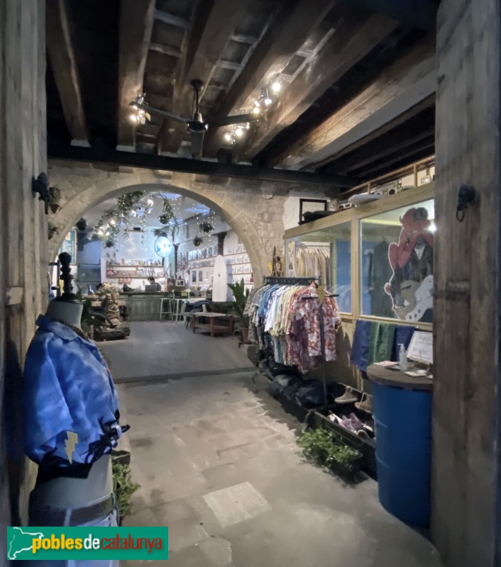 Barcelona - Carrer Vigatans, 8 (Foto: Albert Esteves, 2021) Barcelona - Carrer Vigatans, 8