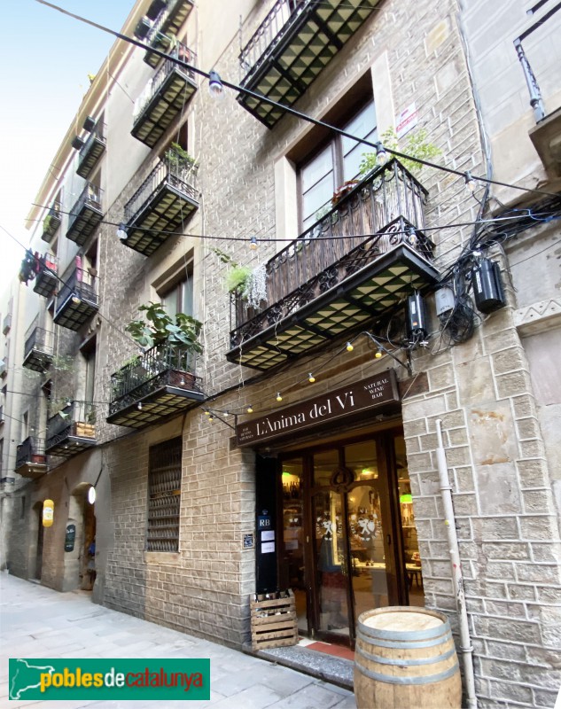 Barcelona - Carrer Vigatans, 8 (Foto: Albert Esteves, 2021) Barcelona - Carrer Vigatans, 8