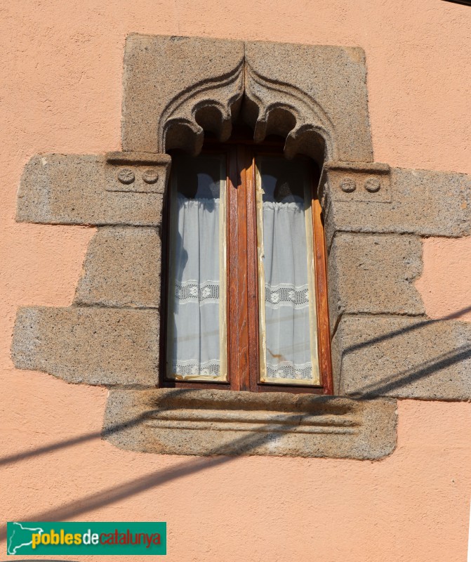 Vilassar de Dalt - Can Bonhivern (Foto: Albert Esteves, 2021) Vilassar de Dalt - Can Bonhivern