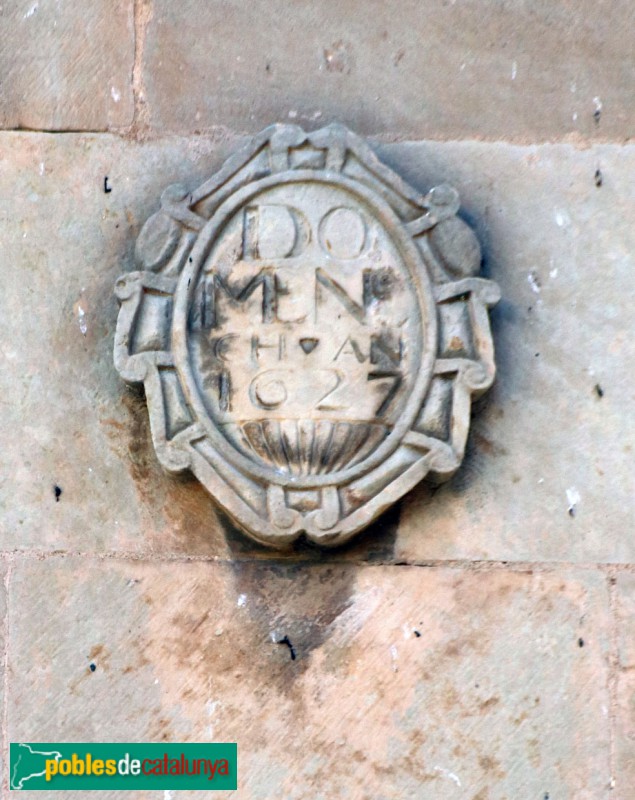 Les Borges Blanques - Plaça porxada. Escut amb la data de 1627 (Foto: Albert Esteves, 2021) Les Borges Blanques - Plaça porxada. Escut amb la data de 1627