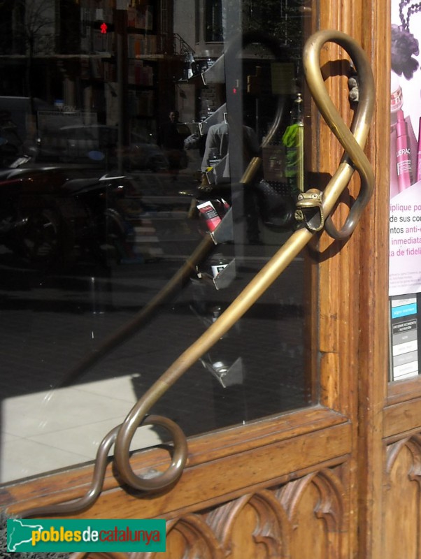 Barcelona - Antiga farmàcia Vallet (Farmàcia Sanchís) (Foto: Anna Corcoll, 2014) Barcelona - Antiga farmàcia Vallet (Farmàcia Sanchís)